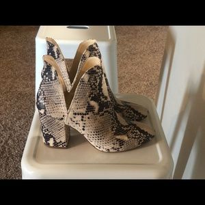 Steve Madden ‘Rookie’ Natural Snake Skin Bootie